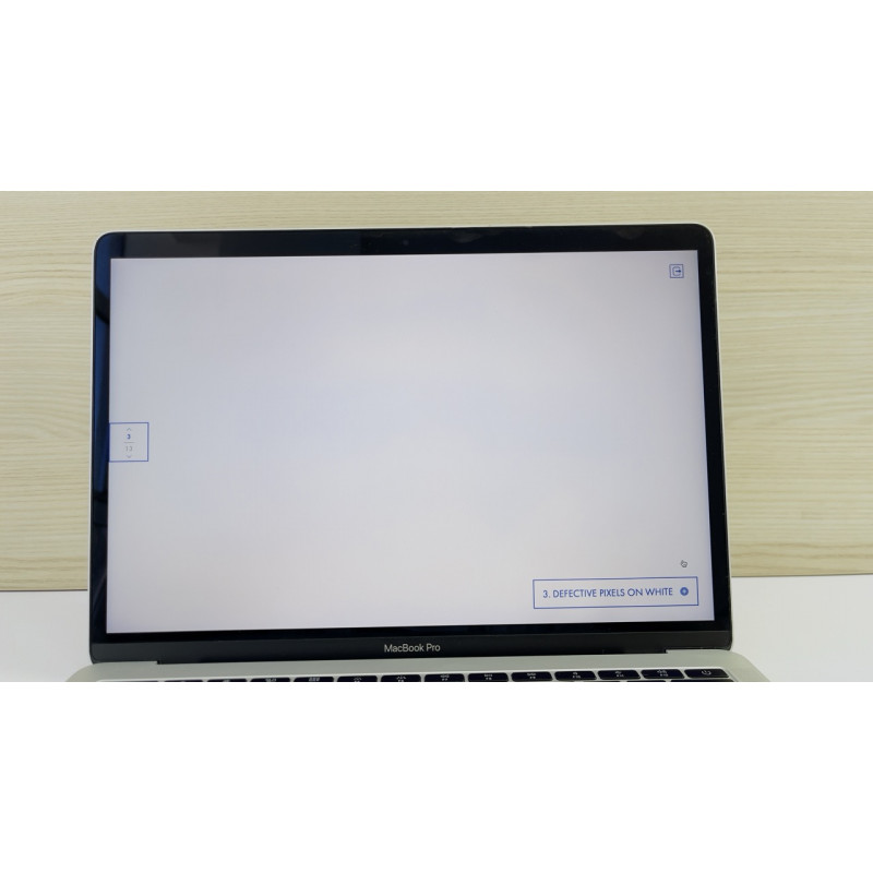 MacBook Pro 13 2017 Silver i5 2.3ghz 16/256